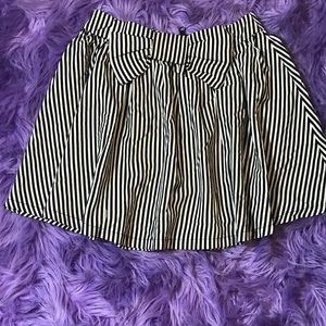 Black and white bow front skirt